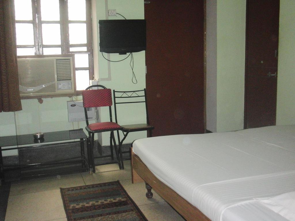 Shivakashi Guest House Varanasi Quarto foto