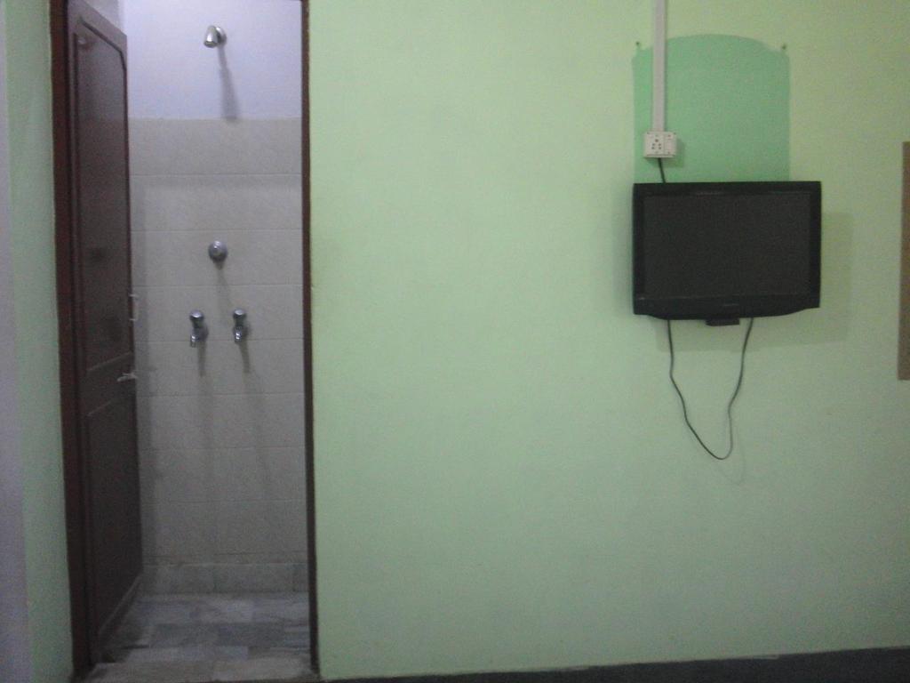Shivakashi Guest House Varanasi Quarto foto